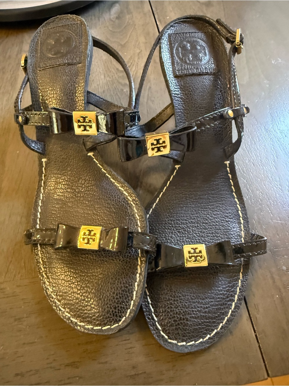 Tory Burch Black Patent Leather Bow Sandals with Gold Logo Accents
